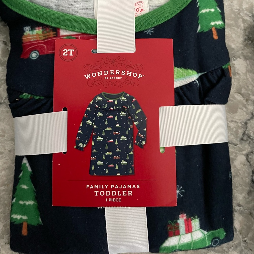 NWT Christmas pajamas nightgown size 2T